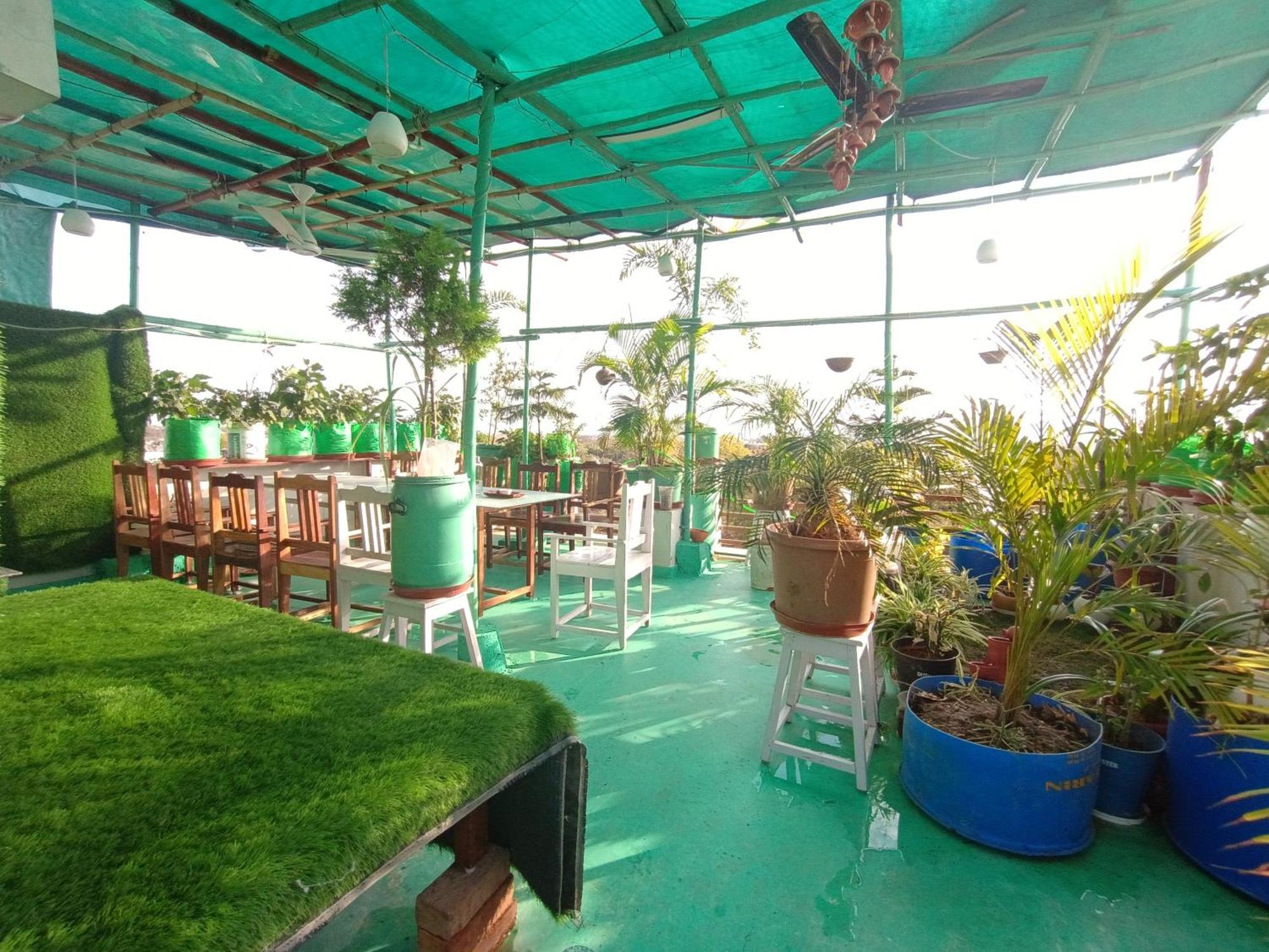 Choudhary White House Udaipur Apartment Exterior photo