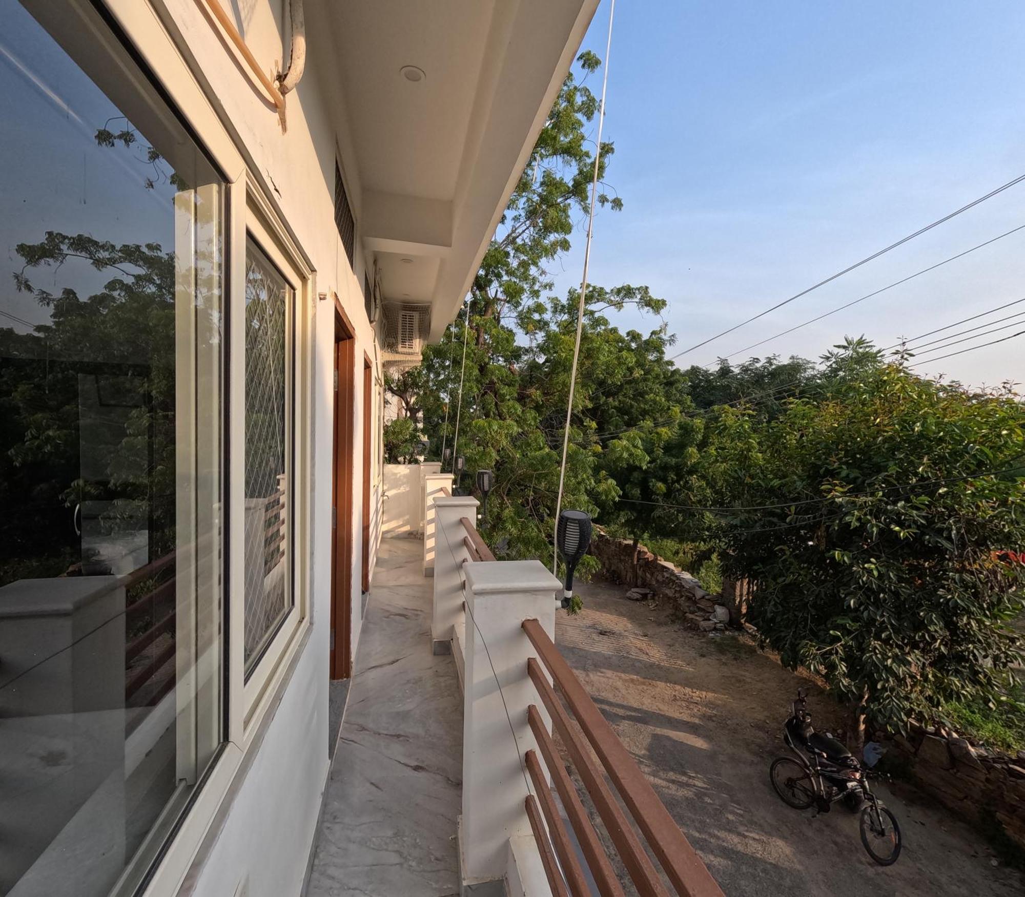 Choudhary White House Udaipur Apartment Exterior photo