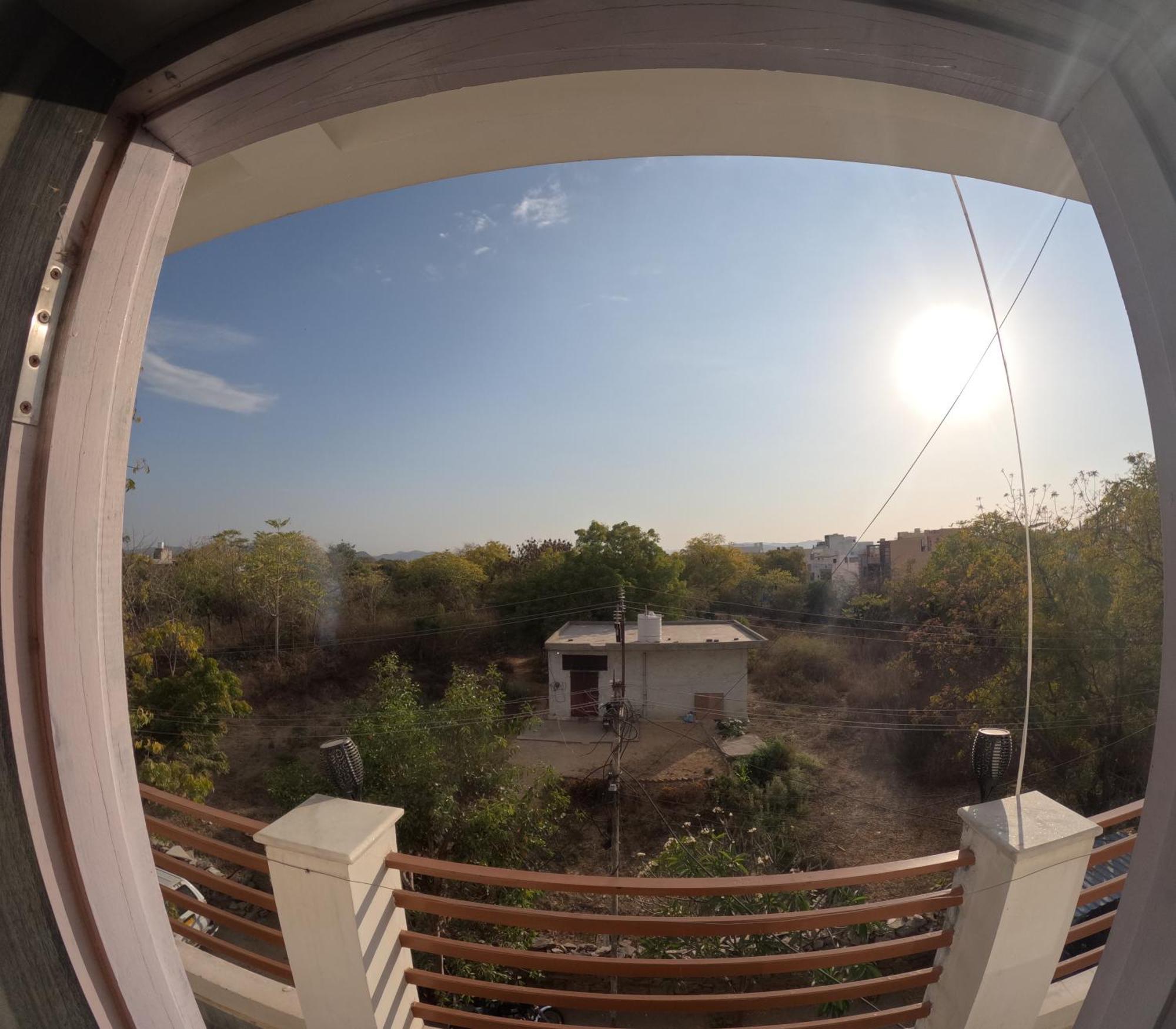 Choudhary White House Udaipur Apartment Exterior photo